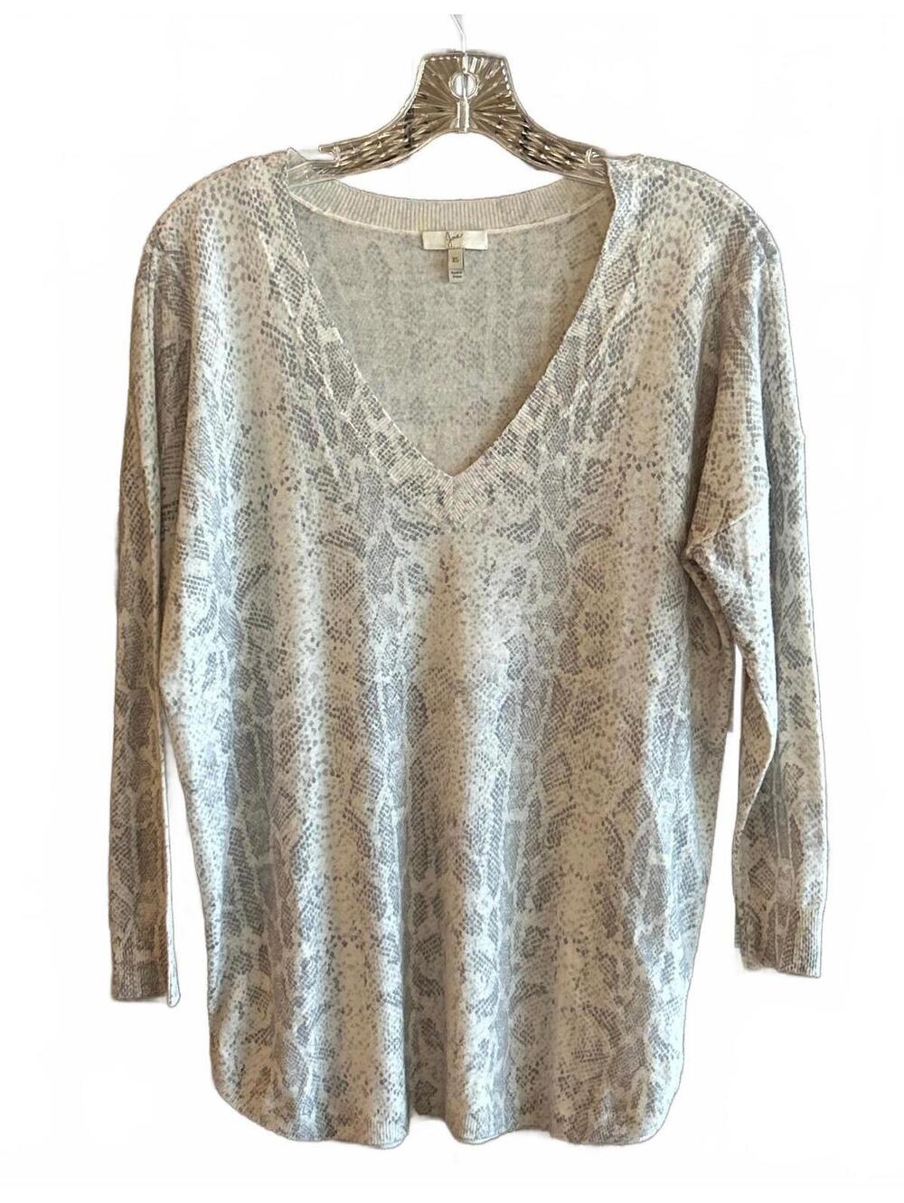 Joie Womens Sweater Size SX Grey Snake Print Long Sleeve V Neck